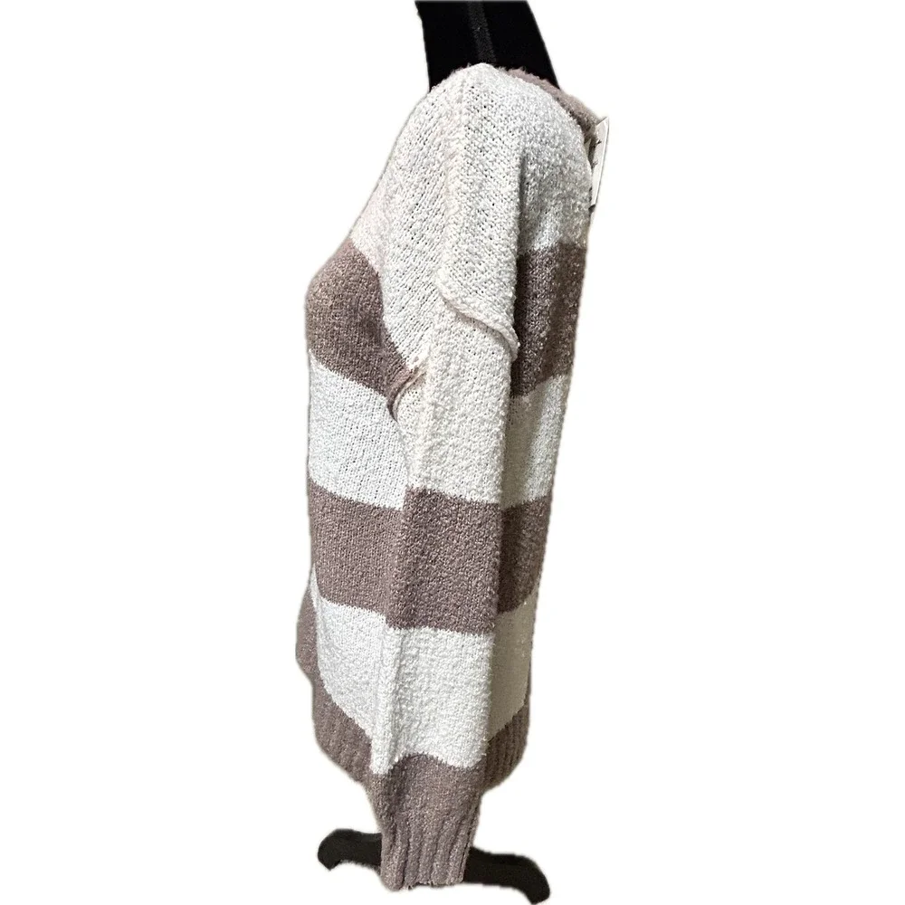 Hippie Rose Women Striped V-Neck Popcorn Knit Cozy Cardi Sweater Brown/White Sm